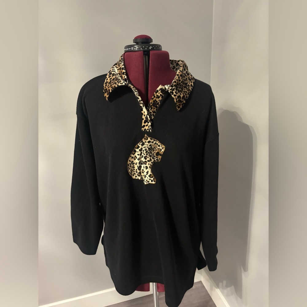 Vintage Black Sweater with Leopard Collar and Placket